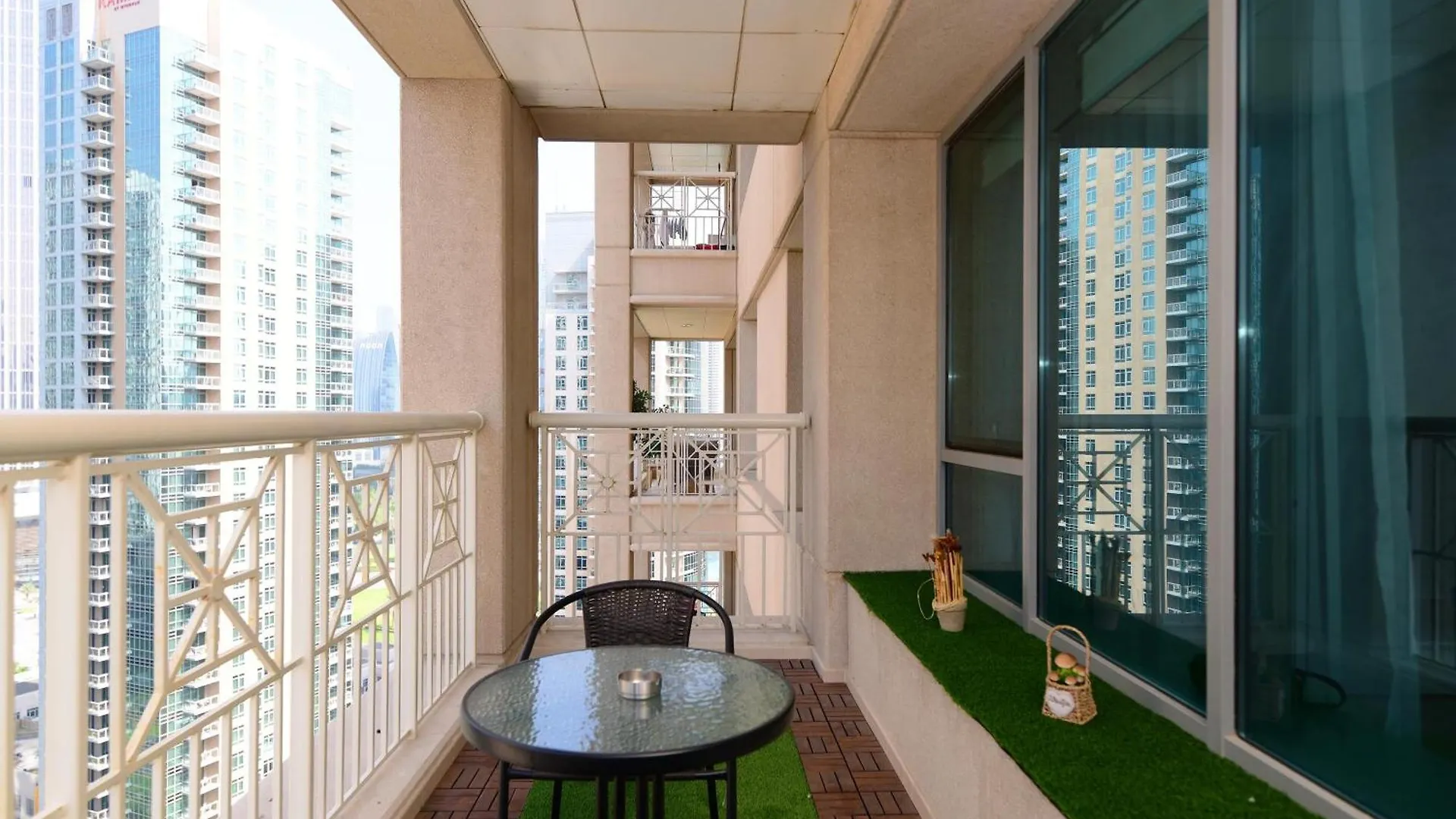 Dubai Luxe Stay - Burj Khalifa Fireworks View Downtown Apartment