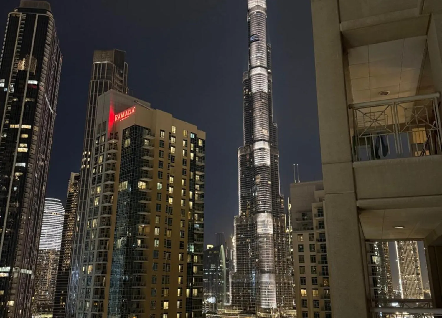 Dubai Luxe Stay - Burj Khalifa Fireworks View Downtown Apartment