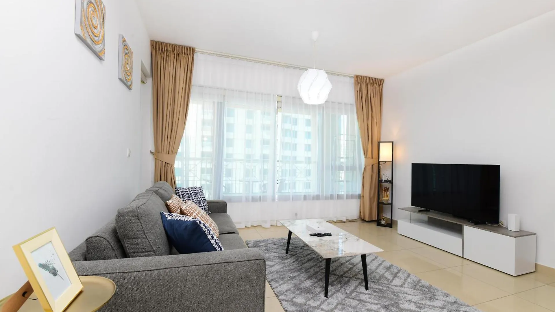 Chalet Homes - Dubai Luxe Stay - Burj Khalifa Fireworks View Downtown 0*,  United Arab Emirates