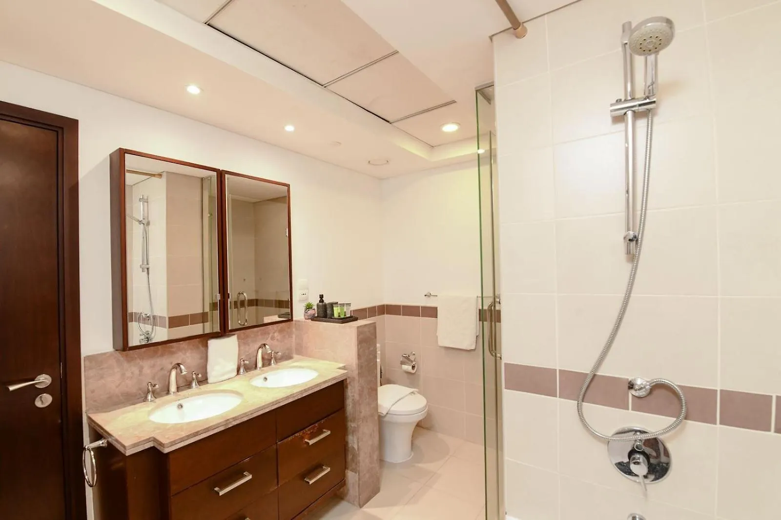 Chalet Homes - Dubai Luxe Stay - Burj Khalifa Fireworks View Downtown
